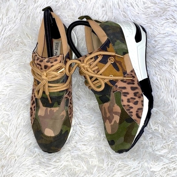 Steve Madden animal print cliff sneakers - Picture 2 of 9